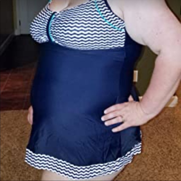 Danify womens plus size swim dress - Picture 8 of 9